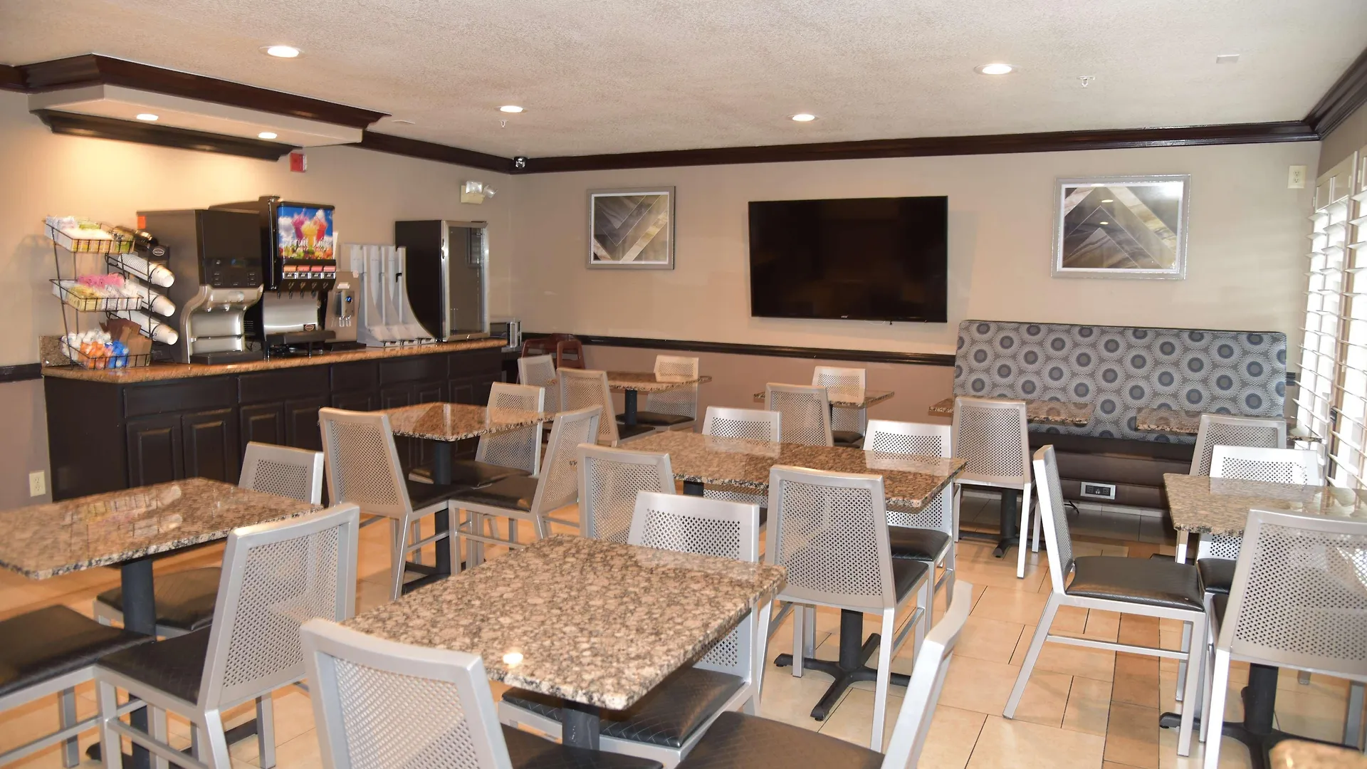 Best Western Plus Las Vegas West Hotel