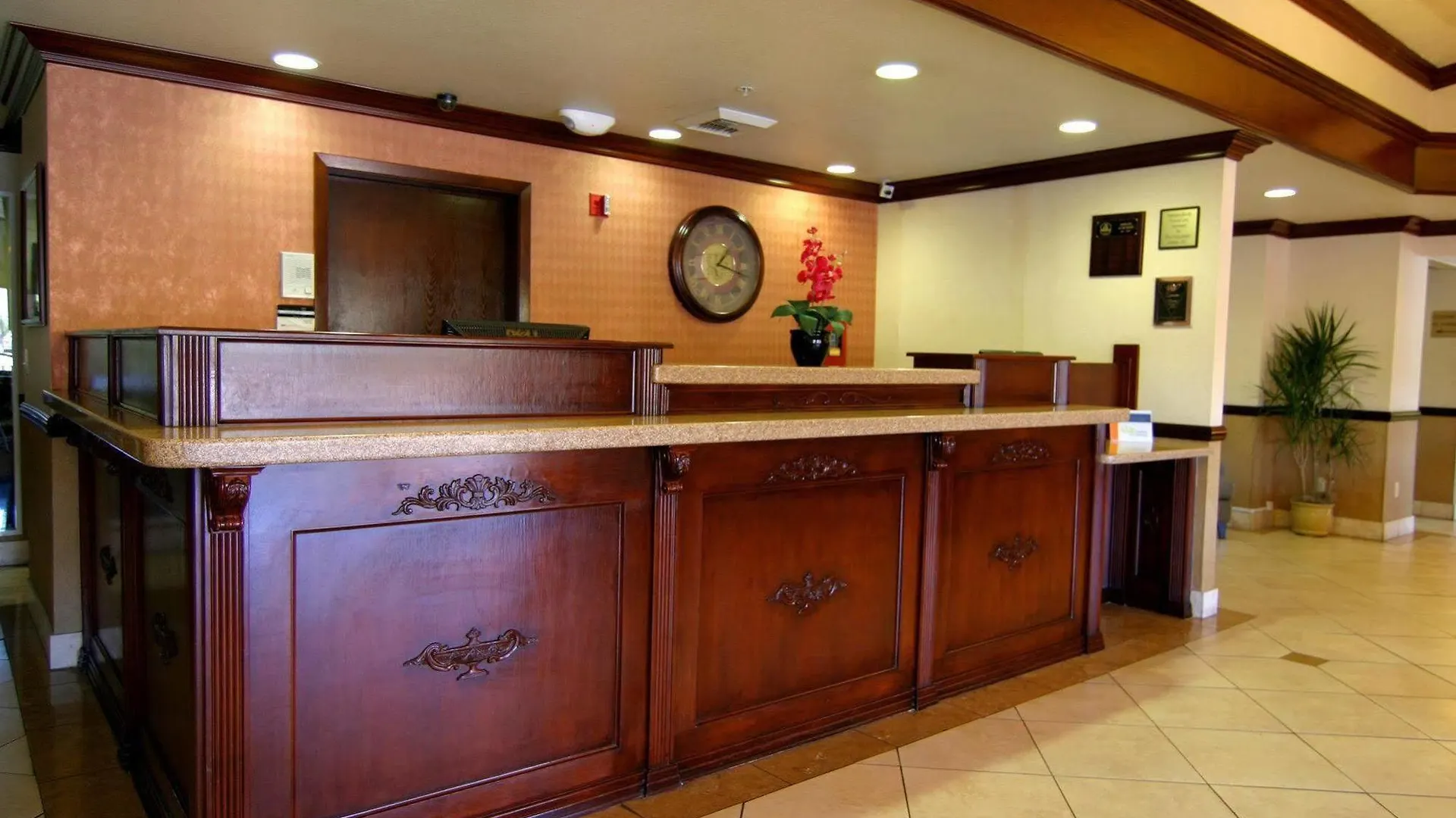 Best Western Plus Las Vegas West Hotel